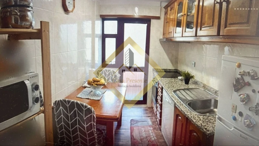 Apartamento T2 para Venda em Rio Tinto Foto 8