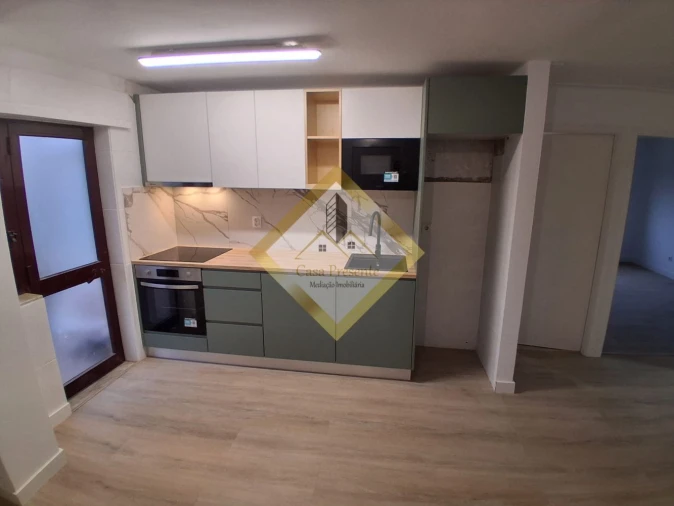 Apartamento T2 para Venda em Rio Tinto Foto 2