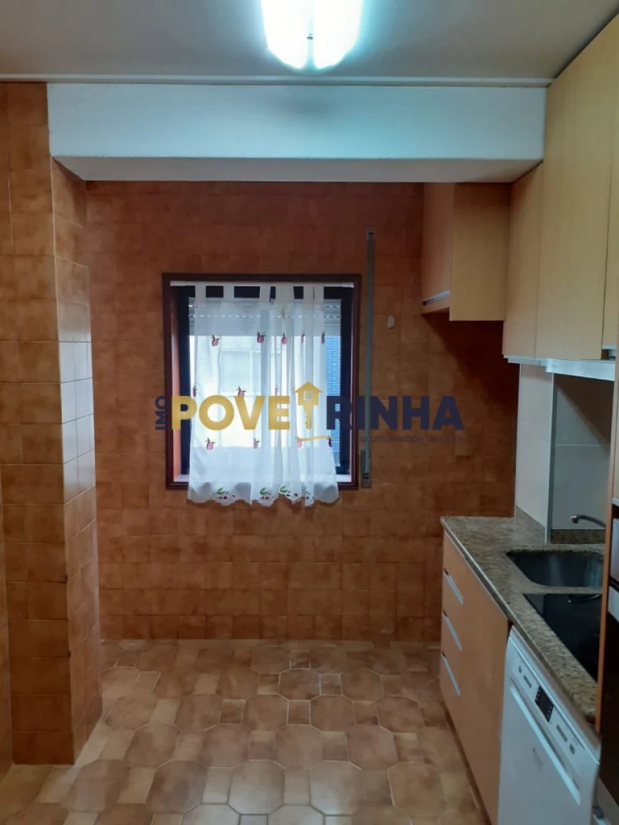 Apartamento T2 para Venda em Póvoa de Varzim, Beiriz e Argivai Foto 4