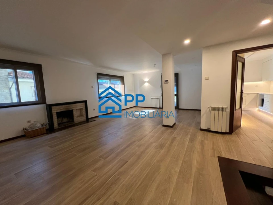 Moradia T5 para Venda em São Mamede de Infesta e Senhora da Hora Foto 29