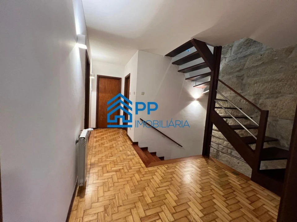 Moradia T5 para Venda em São Mamede de Infesta e Senhora da Hora Foto 18