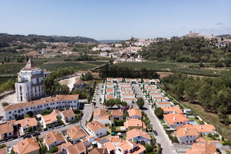 Moradia T3 para Venda em Santa Maria, São Pedro e Sobral da Lagoa Foto 5