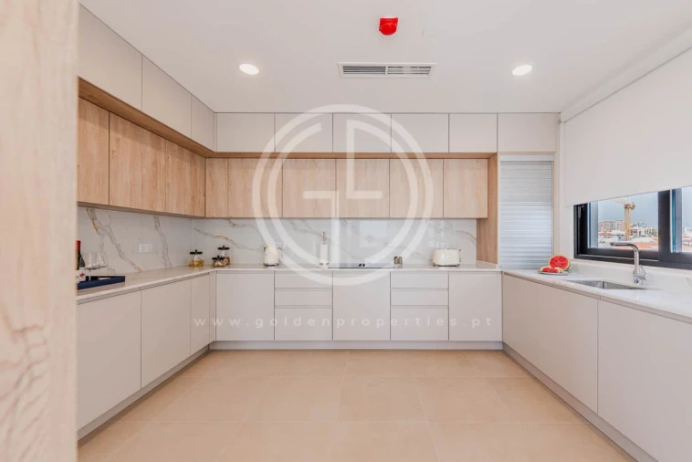 Apartamento T3 para Venda em Faro (Sé e São Pedro) Foto 21