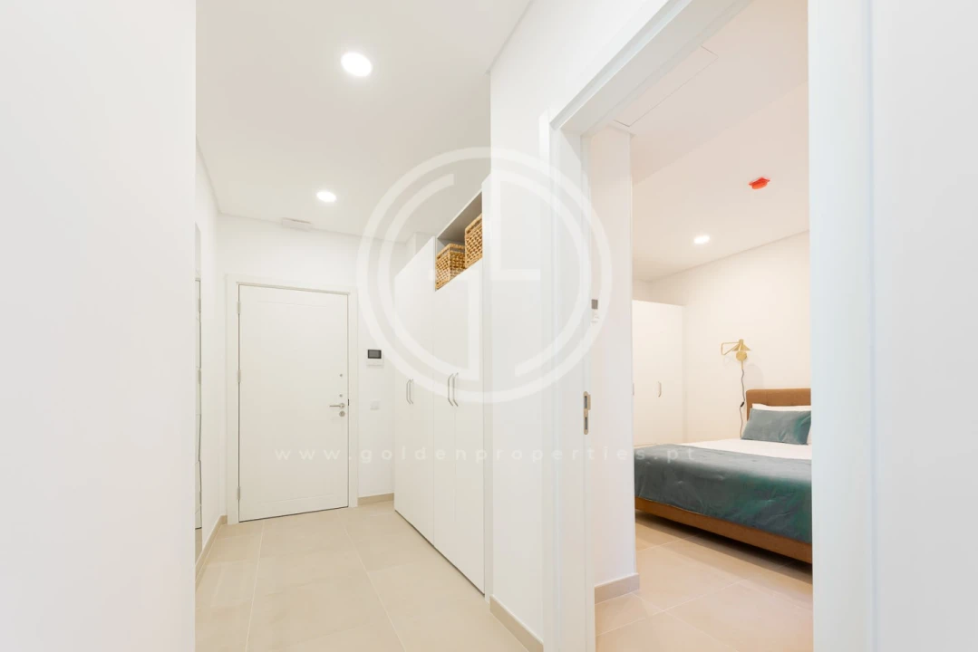 Apartamento T2 para Venda em Faro (Sé e São Pedro) Foto 4