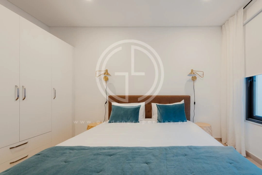 Apartamento T2 para Venda em Faro (Sé e São Pedro) Foto 7