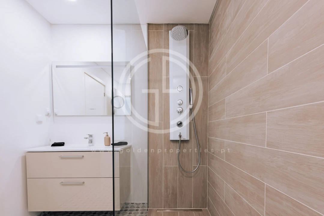Apartamento T2 para Venda em Faro (Sé e São Pedro) Foto 15