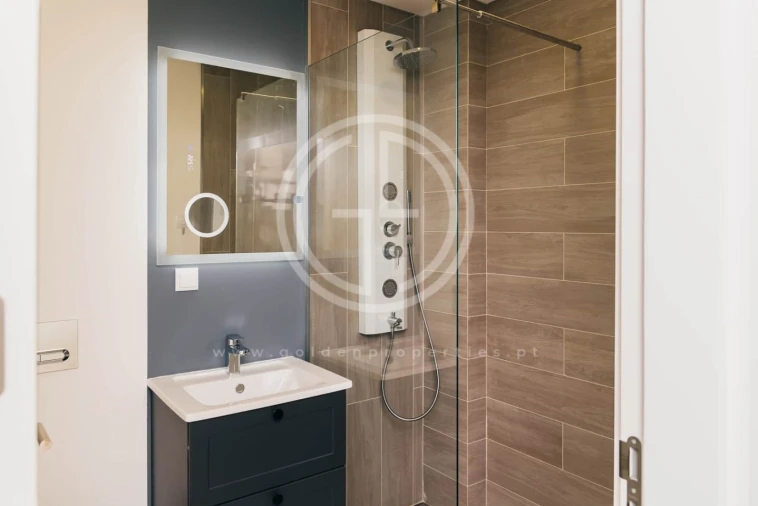 Apartamento T2 para Venda em Faro (Sé e São Pedro) Foto 8