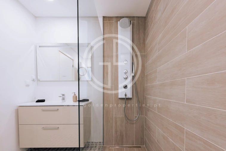 Apartamento T2 para Venda em Faro (Sé e São Pedro) Foto 15