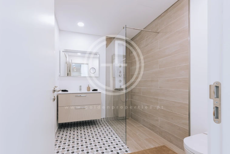 Apartamento T2 para Venda em Faro (Sé e São Pedro) Foto 46