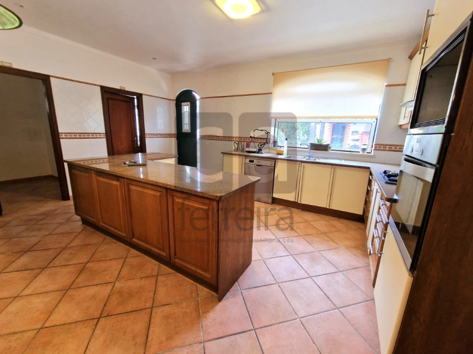 Moradia T4 para Venda em Alpiarça Foto 5