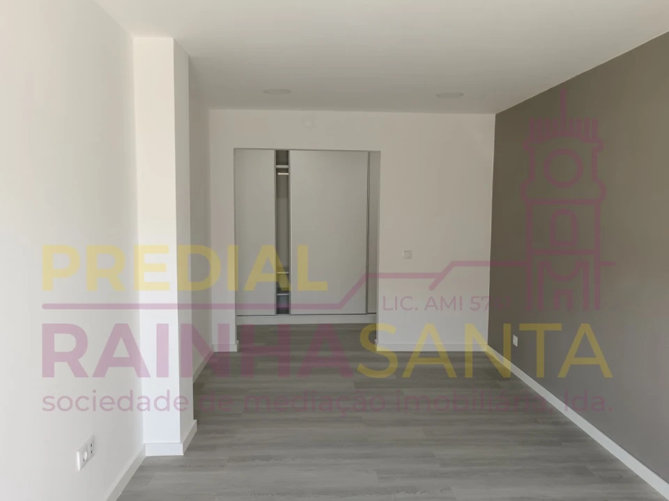 Apartamento T2 para Venda em Santa Clara e Castelo Viegas Foto 10