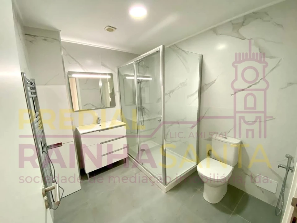 Apartamento T2 para Venda em Santa Clara e Castelo Viegas Foto 6