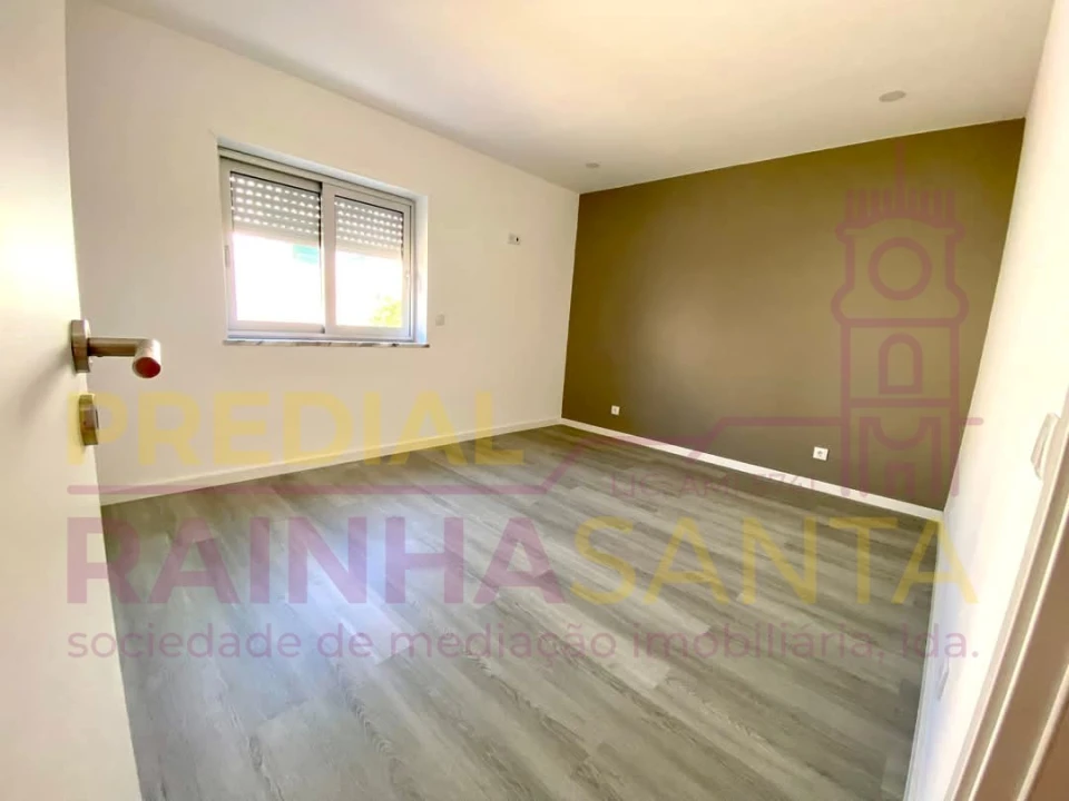 Apartamento T2 para Venda em Santa Clara e Castelo Viegas Foto 8