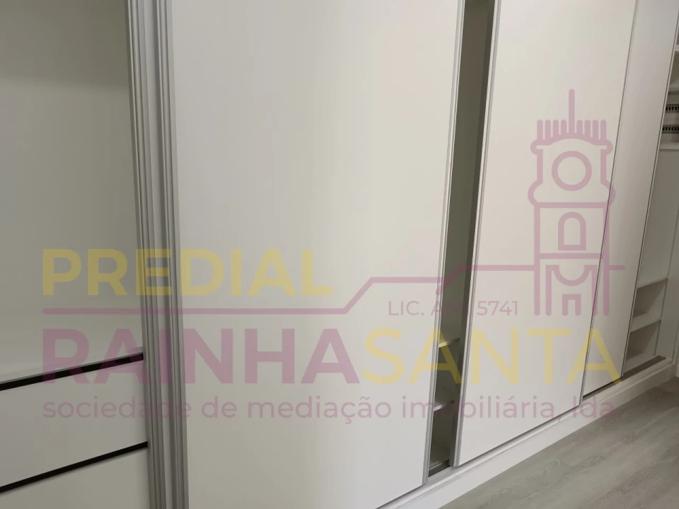 Apartamento T3 para Venda em Santa Clara e Castelo Viegas Foto 8