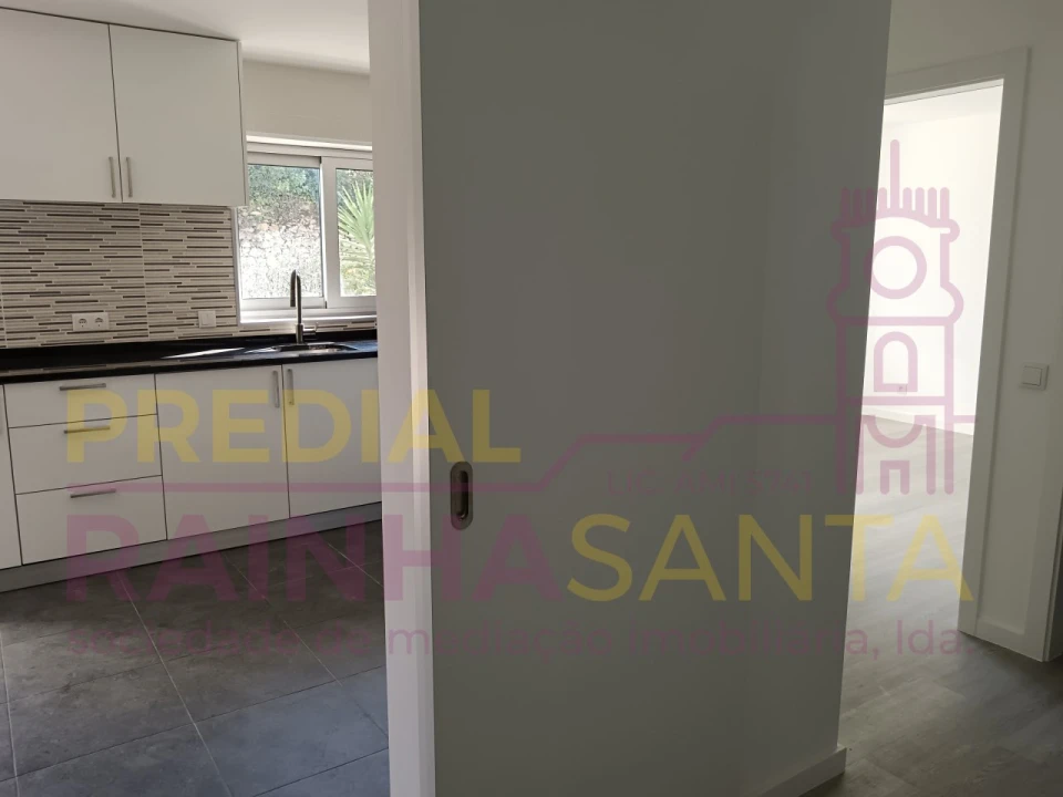 Apartamento T3 para Venda em Santa Clara e Castelo Viegas Foto 3