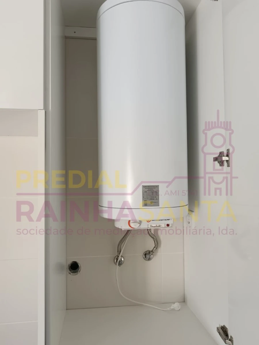 Apartamento T3 para Venda em Santa Clara e Castelo Viegas Foto 2