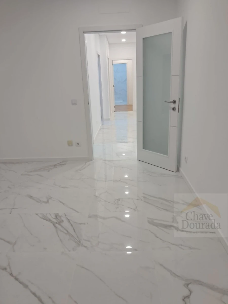 Apartamento T3 para Venda em São Pedro Foto 6