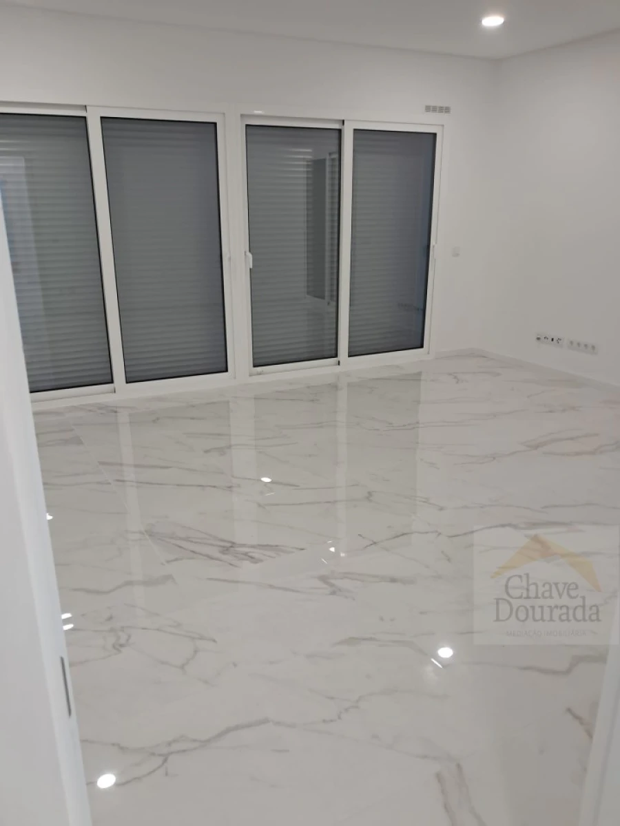 Apartamento T3 para Venda em São Pedro Foto 5