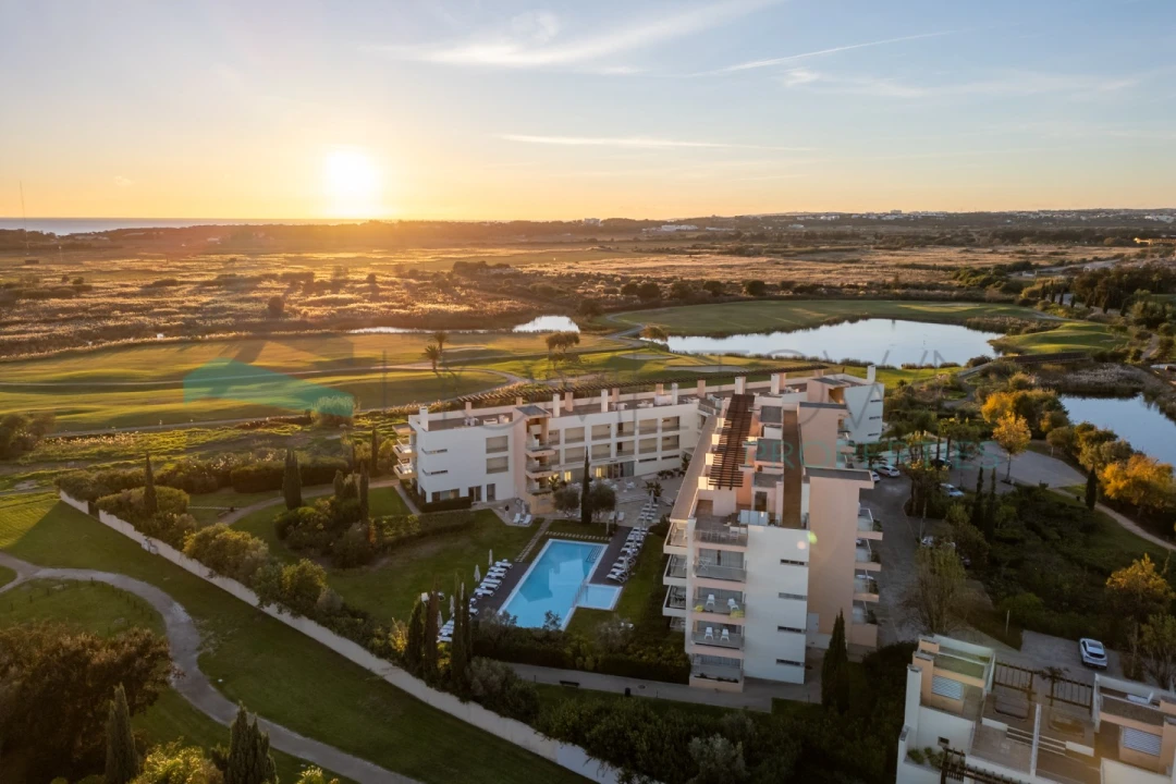 Apartamento T1 para Venda em Quarteira Foto 2