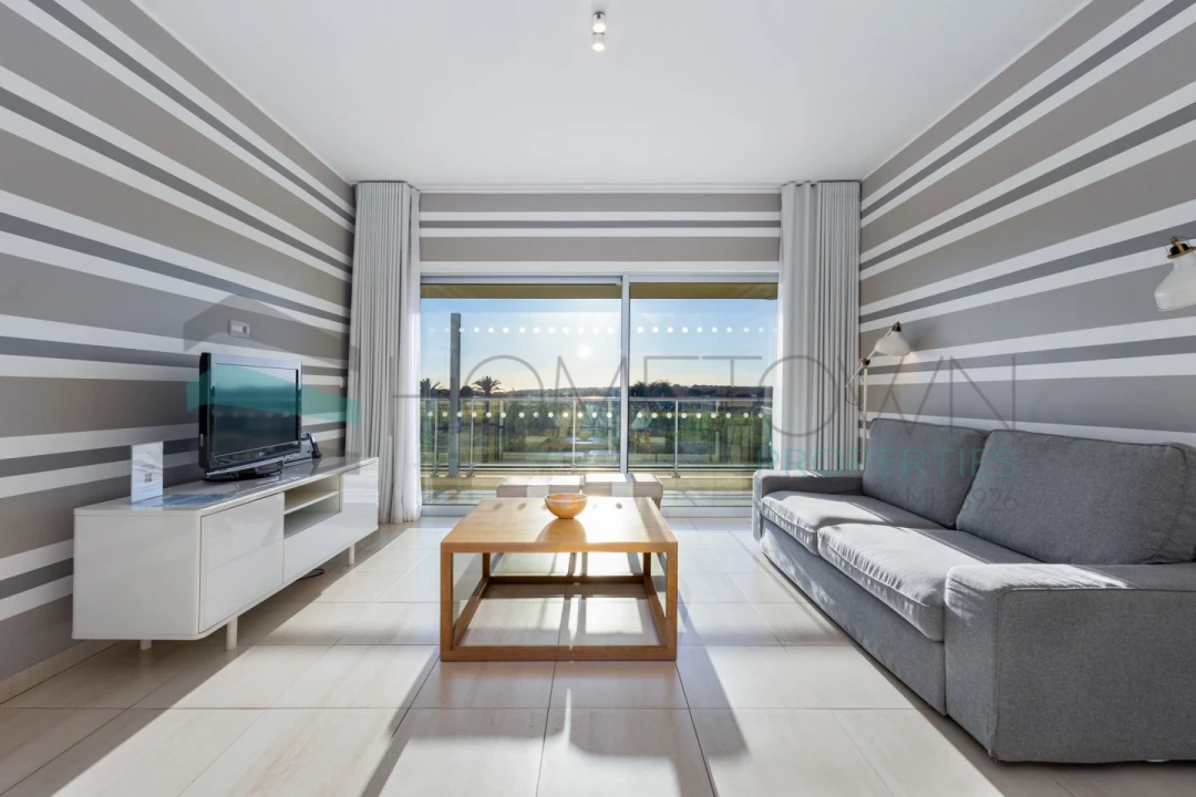 Apartamento T1 para Venda em Quarteira Foto 3