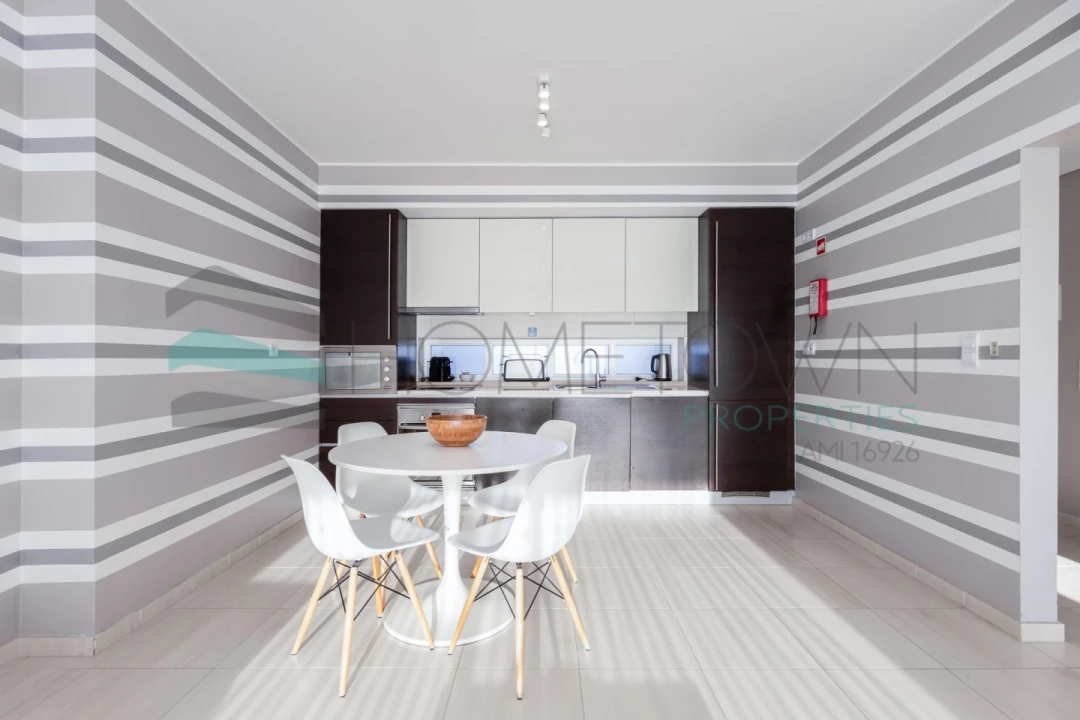 Apartamento T1 para Venda em Quarteira Foto 11