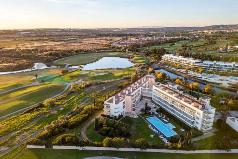 Apartamento T1 para Venda em Quarteira Foto 19