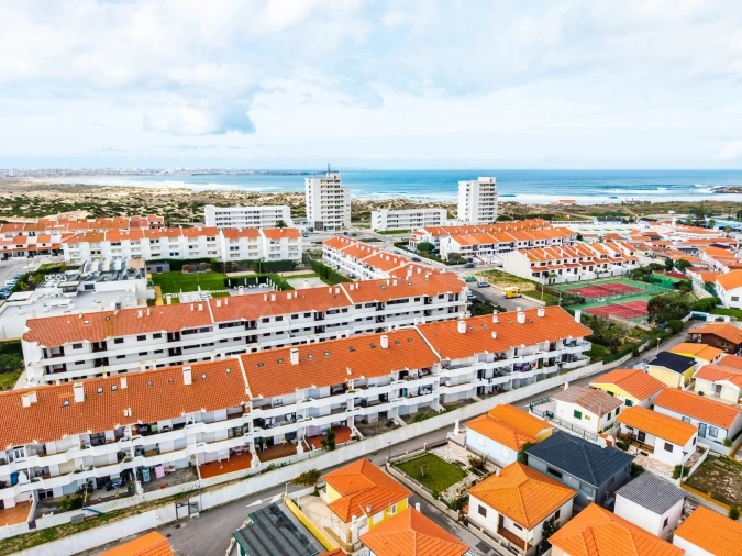 Apartamento T4 para Venda em Ferrel Foto 1