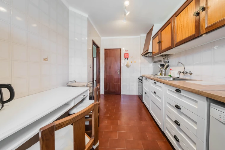 Apartamento T4 para Venda em Ferrel Foto 5