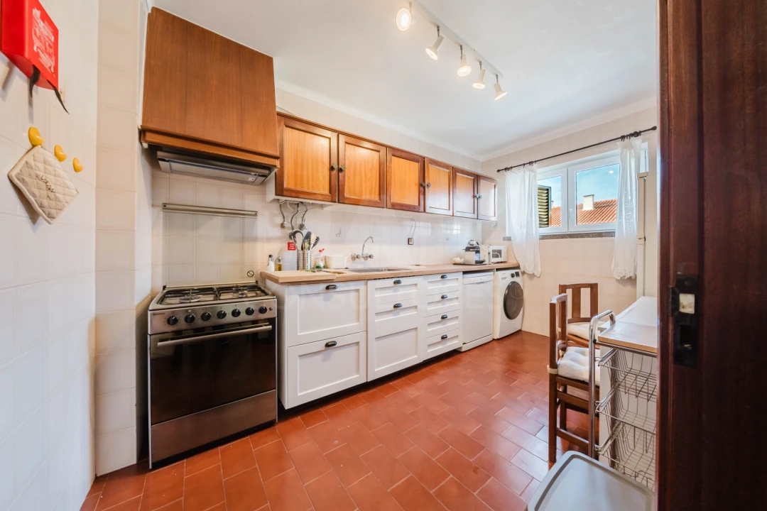 Apartamento T4 para Venda em Ferrel Foto 3