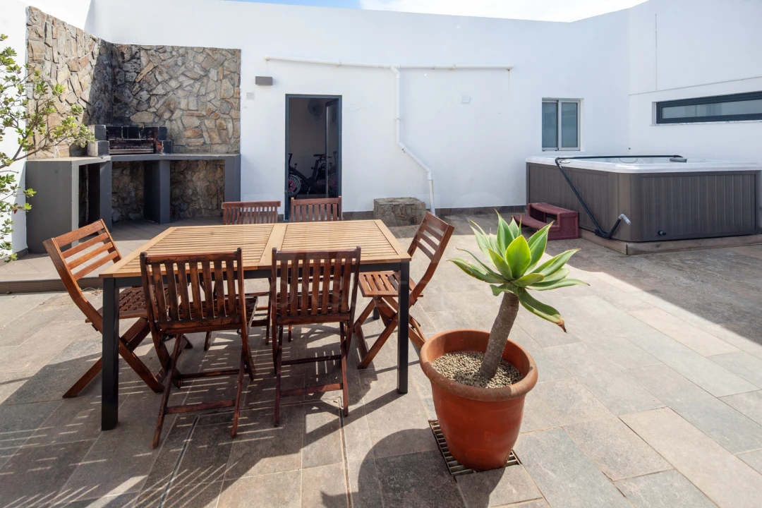 Prédio para Venda em Atouguia da Baleia Foto 4