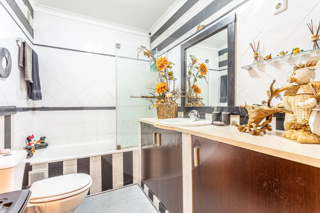 Apartamento T2 para Venda em Quinta do Anjo Foto 7