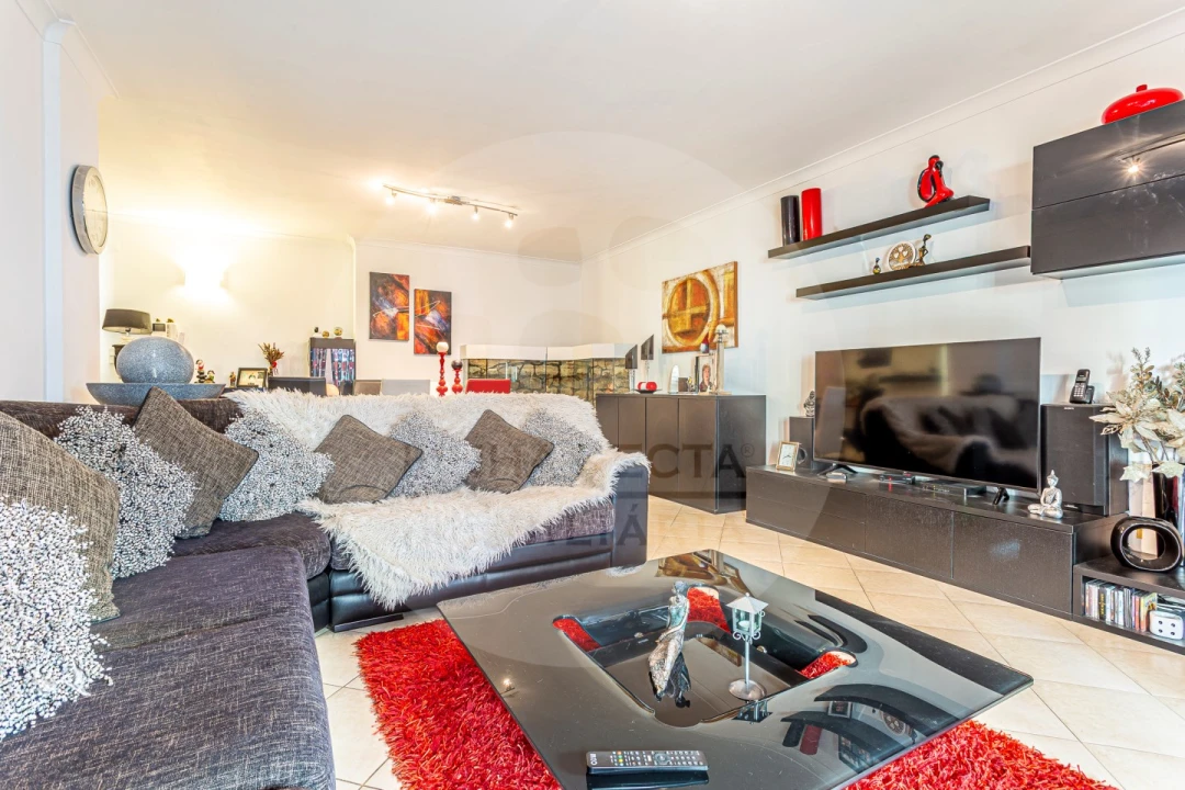 Apartamento T2 para Venda em Quinta do Anjo Foto 21