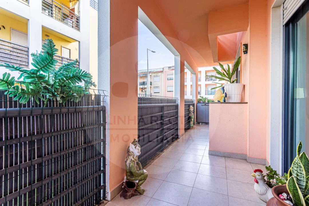 Apartamento T2 para Venda em Quinta do Anjo Foto 23