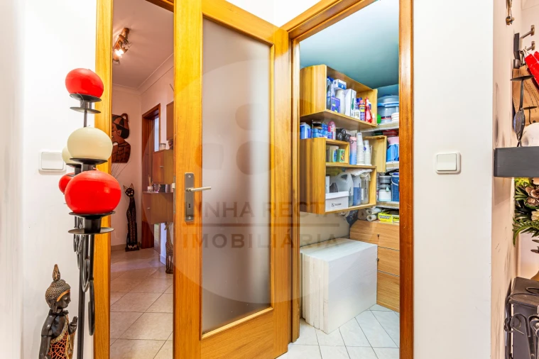 Apartamento T2 para Venda em Quinta do Anjo Foto 11