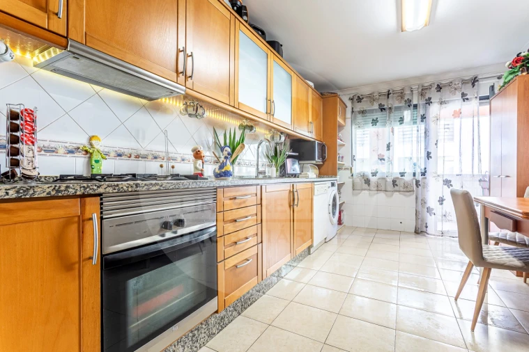 Apartamento T2 para Venda em Quinta do Anjo Foto 12