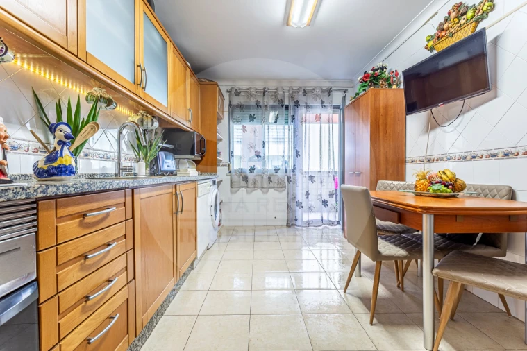 Apartamento T2 para Venda em Quinta do Anjo Foto 13