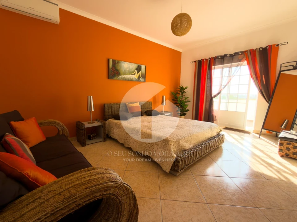 Moradia T5 para Venda em Pechão Foto 35