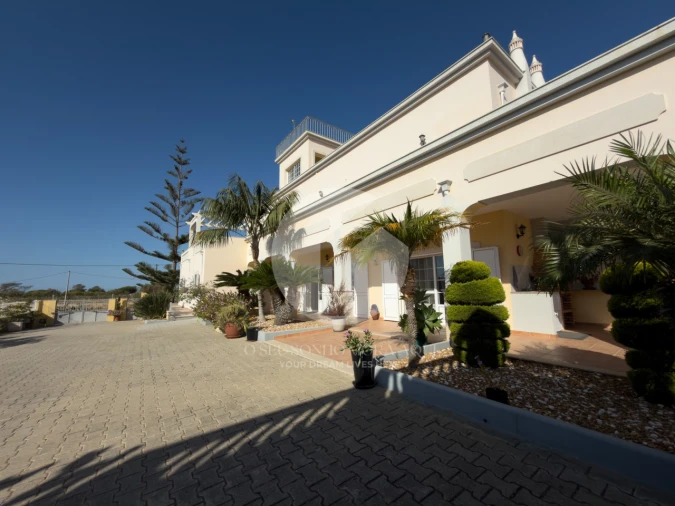 Moradia T5 para Venda em Pechão Foto 3