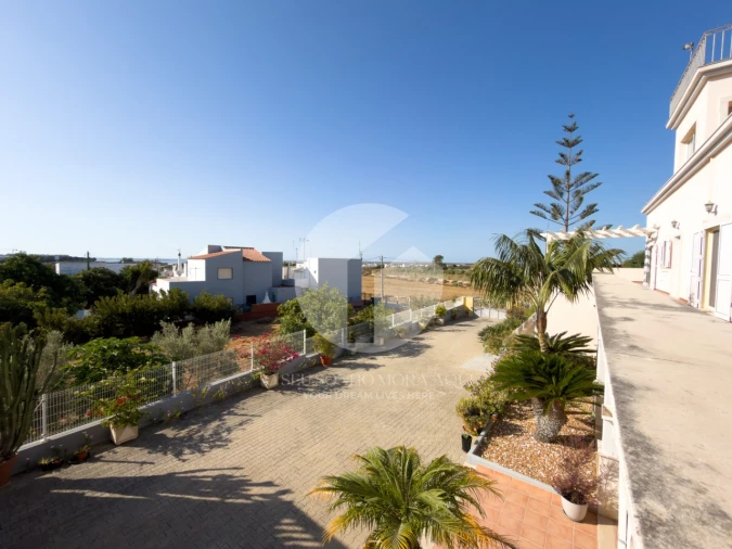 Moradia T5 para Venda em Pechão Foto 30