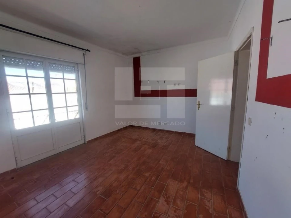 Moradia T3 para Venda em Ferreira do Alentejo e Canhestros Foto 4