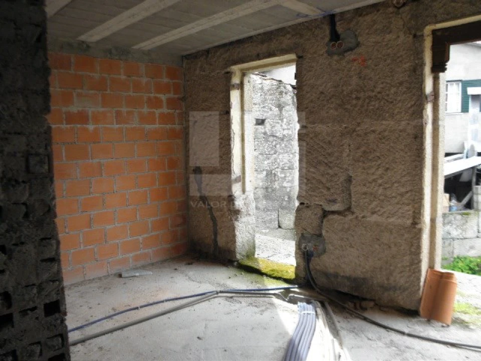 Moradia T3 para Venda em Beijos Foto 4