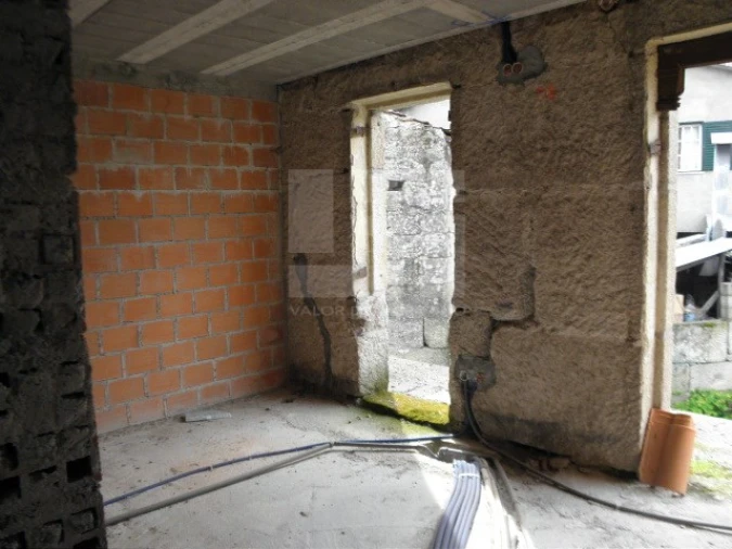 Moradia T3 para Venda em Beijos Foto 4