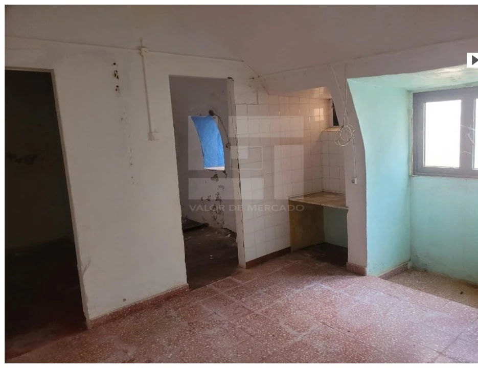 Apartamento T1 para Venda em Borba (Matriz) Foto 9