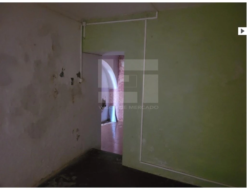 Apartamento T1 para Venda em Borba (Matriz) Foto 11