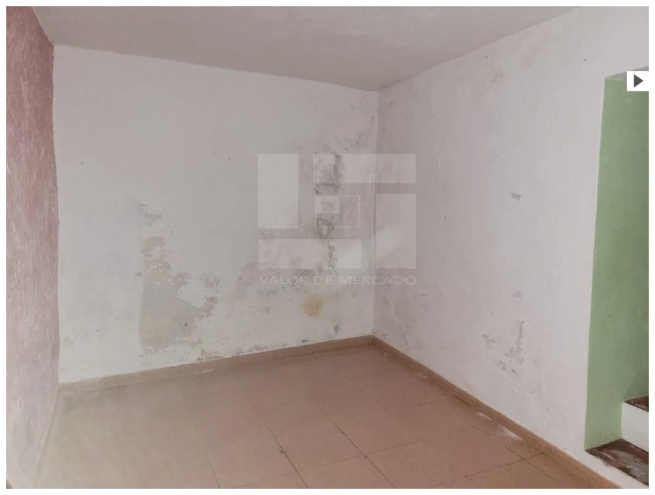 Apartamento T1 para Venda em Borba (Matriz) Foto 12