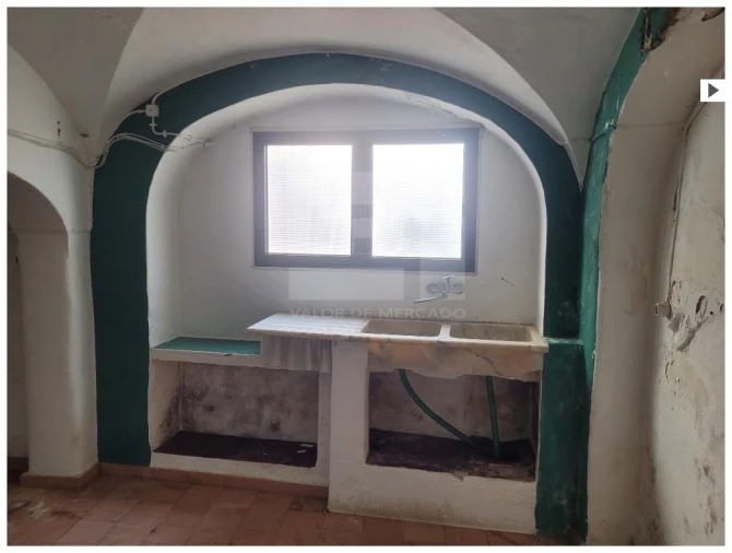 Apartamento T1 para Venda em Borba (Matriz) Foto 6