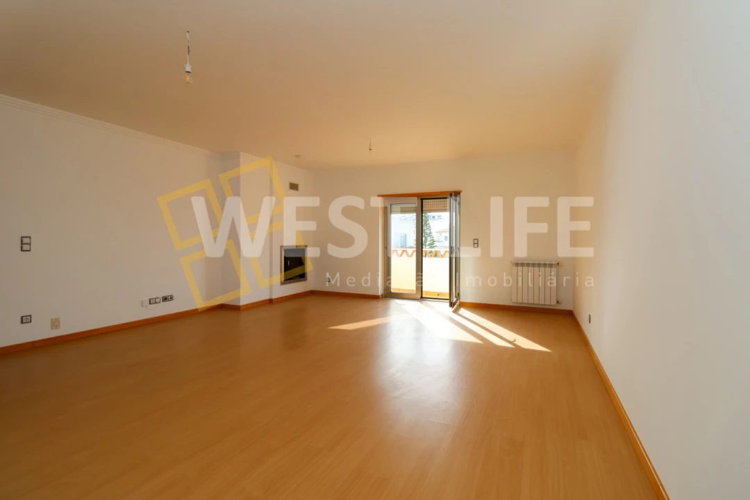 Apartamento T4 para Venda em Ericeira Foto 7