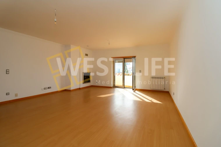 Apartamento T4 para Venda em Ericeira Foto 7