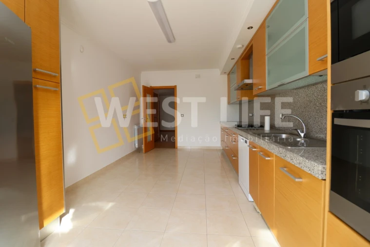 Apartamento T4 para Venda em Ericeira Foto 10