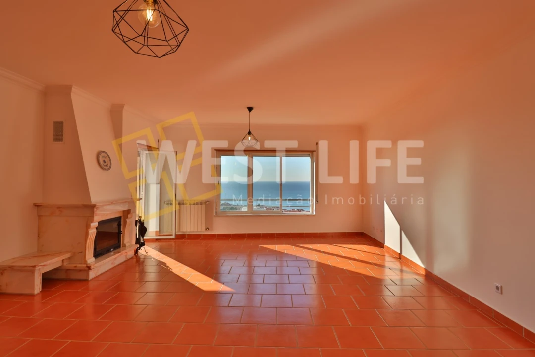 Apartamento T2 para Arrendamento em Ericeira Foto 4
